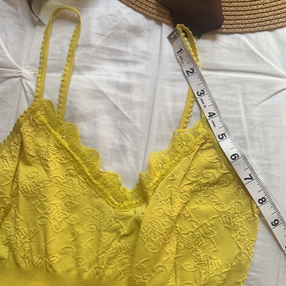 XS Express yellow green tank top. - Picture 3 of 5